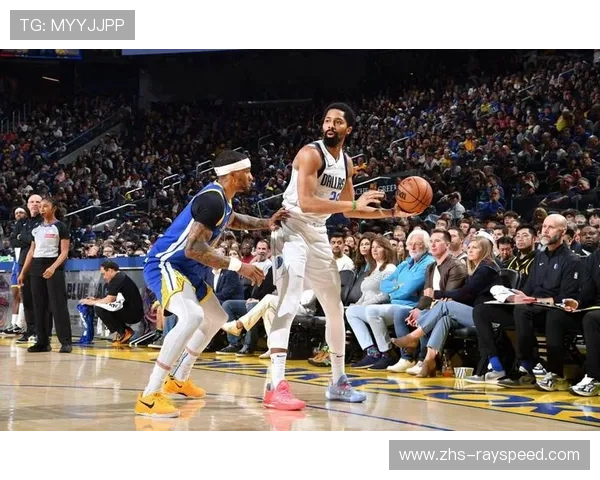 残阵灰熊6人缺阵仍双杀独行侠，克莱错失关键三分