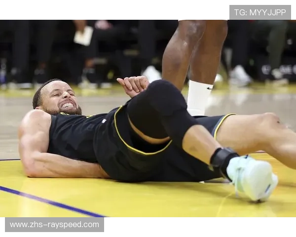 库里赛后与巴恩斯交换球衣，勇士更衣室氛围未受连败影响